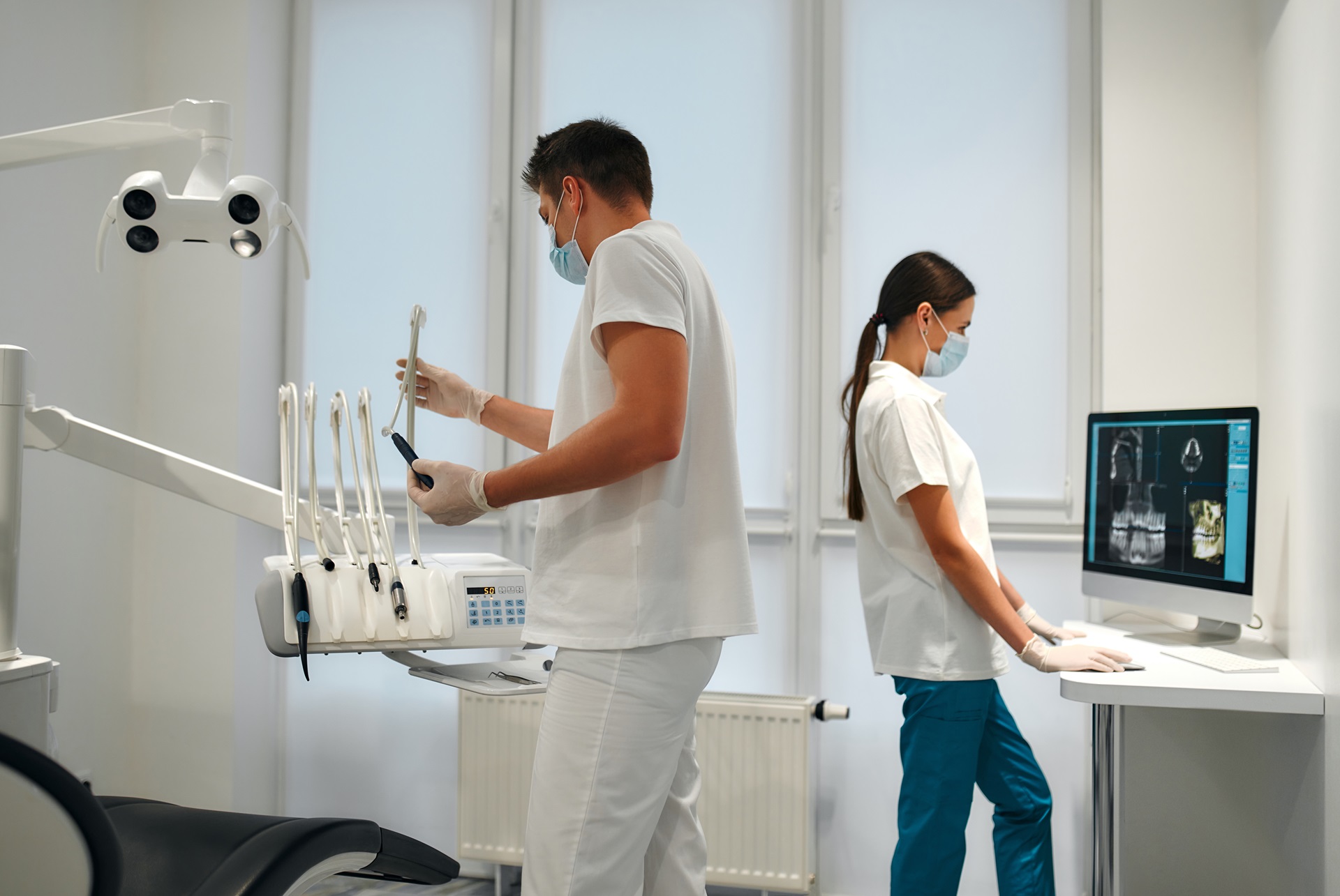 Understanding the Role of Dental Assistants in the Modern Dental Office